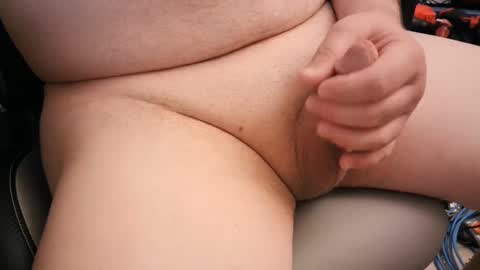 Gilly online show from 02-05-25, 01:33