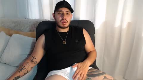 Snapshot of maison_xmed chatting on 02-17-26, 02:24 maison_xmed online show from 02-17-26, 02:24