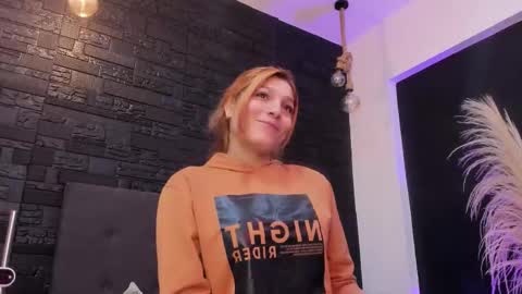 maite_smith69 online show from 11-06-25, 01:45