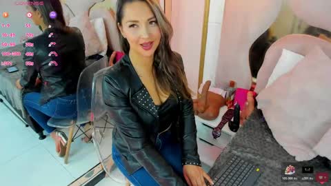 Snapshot of maiyajoness chatting on 06-06-26, 05:01 maiyajoness online show from 06-06-26, 05:01