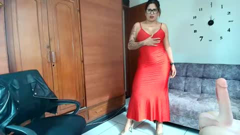 Majo Soussa online show from 04-30-26, 01:28