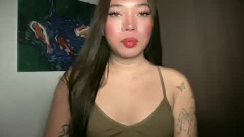 Snapshot of makemesquirt_xxx chatting on 05-28-26, 01:58 KEANA online show from 05-28-26, 01:58