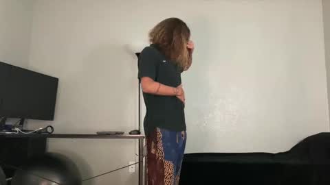 Mack  Makingmoans Twitter online show from 11-21-25, 03:22