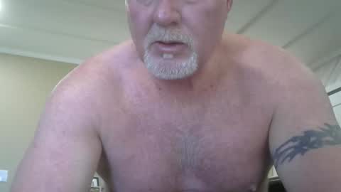 makinit0808 online show from 05-13-26, 03:53