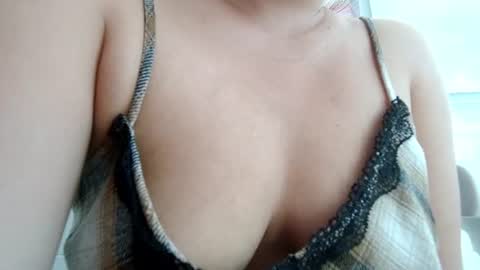 Snapshot of makulato chatting on 06-20-26, 02:20 Maya online show from 06-20-26, 02:20