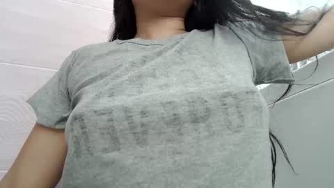 Snapshot of makulato chatting on 06-30-26, 01:56 Maya online show from 06-30-26, 01:56