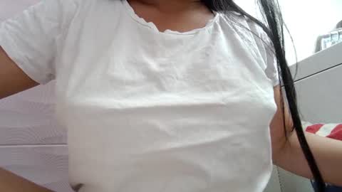Snapshot of makulato chatting on 07-04-26, 12:55 Maya online show from 07-04-26, 12:55