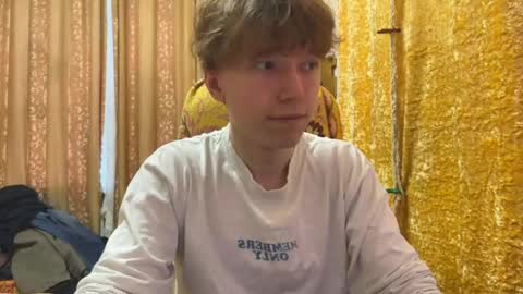 Snapshot of malcolm_yang chatting on 04-21-26, 05:03 Tom and Mark 3 online show from 04-21-26, 05:03