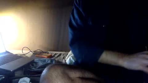 malefrench1 online show from 01-12-26, 05:45