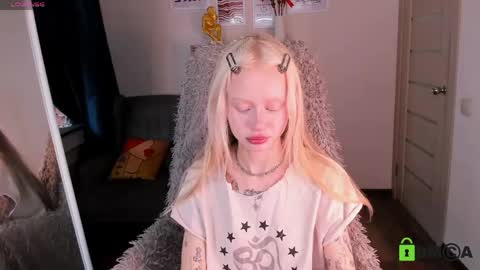 Snapshot of malenaernman chatting on 05-26-26, 10:22 Malena online show from 05-26-26, 10:22