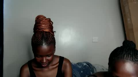 Snapshot of malia_latifa chatting on 05-16-26, 12:59 lati online show from 05-16-26, 12:59