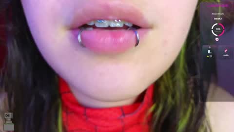 Snapshot of malicia_witch_ chatting on 12-04-24, 02:53 Mar Alicia Rosie v A L I C I A W I T C - Meg Cherie online show from 12-04-24, 02:53