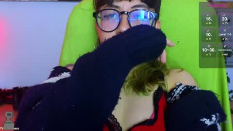 Snapshot of malicia_witch_ chatting on 01-08-25, 02:57 Mar Alicia Rosie v A L I C I A W I T C - Meg Cherie online show from 01-08-25, 02:57