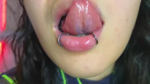 Snapshot of malicia_witch_ chatting on 02-12-25, 03:18 Mar Alicia Rosie v A L I C I A W I T C - Meg Cherie online show from 02-12-25, 03:18