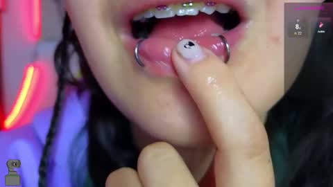 Snapshot of malicia_witch_ chatting on 02-14-25, 03:43 Mar Alicia Rosie v A L I C I A W I T C - Meg Cherie online show from 02-14-25, 03:43