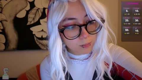 Snapshot of malicia_witch_ chatting on 10-23-25, 04:12 Mar Alicia Rosie v A L I C I A W I T C - Meg Cherie online show from 10-23-25, 04:12