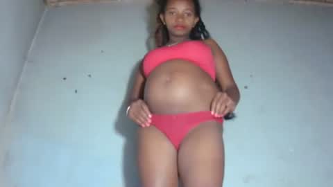 malinah01 online show from 10-21-25, 05:41