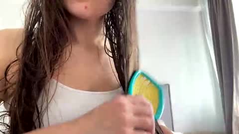 malinka_sweet19 online show from 10-26-25, 09:37