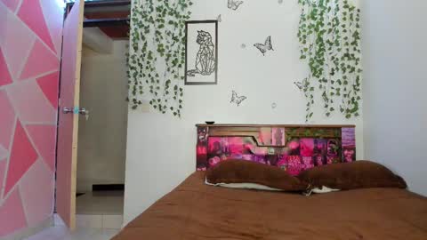 Snapshot of malori_tempest chatting on 02-11-25, 02:46 malori tempest online show from 02-11-25, 02:46