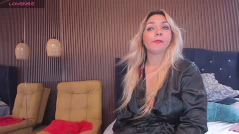 MalorySweet  online show from 01-24-25, 03:34