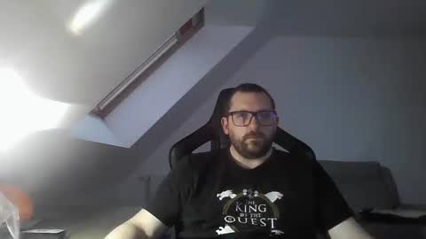 Snapshot of malou2927 chatting on 12-25-24, 04:22 breton online show from 12-25-24, 04:22