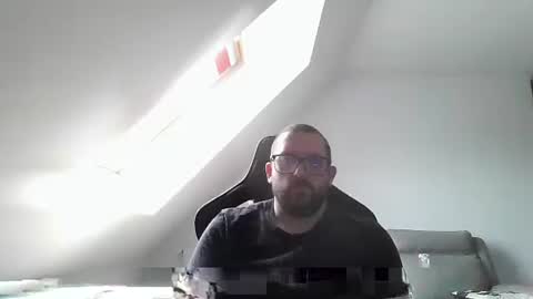 Snapshot of malou2927 chatting on 09-27-25, 09:14 breton online show from 09-27-25, 09:14