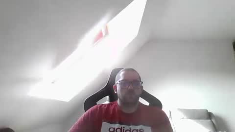 Snapshot of malou2927 chatting on 02-16-26, 02:13 breton online show from 02-16-26, 02:13