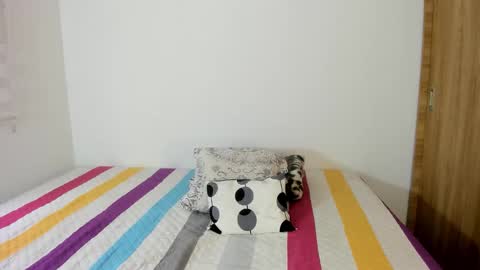 instagram  nueela   online show from 03-12-26, 07:20