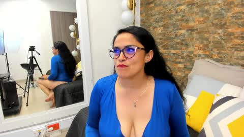 Milu online show from 04-07-26, 03:40