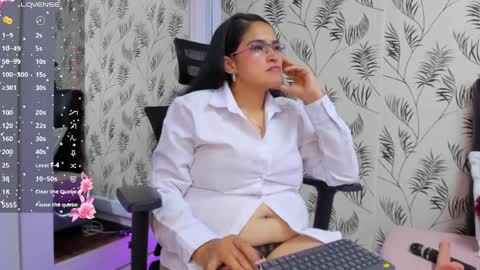 Milu online show from 05-06-26, 03:13