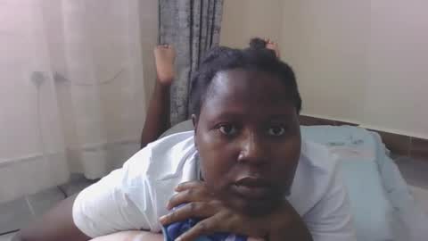 Snapshot of mamasita2023 chatting on 01-24-25, 10:11 mamasita2023 online show from 01-24-25, 10:11