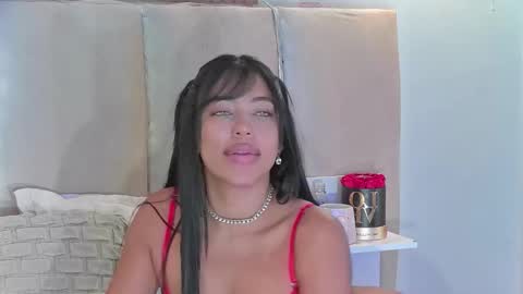 Snapshot of mami_natacha19x chatting on 09-24-25, 03:54 nati online show from 09-24-25, 03:54