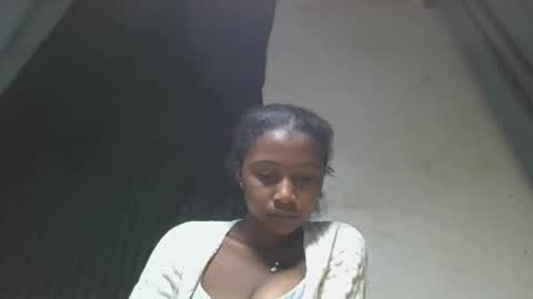mamieriela online show from 05-07-26, 07:25