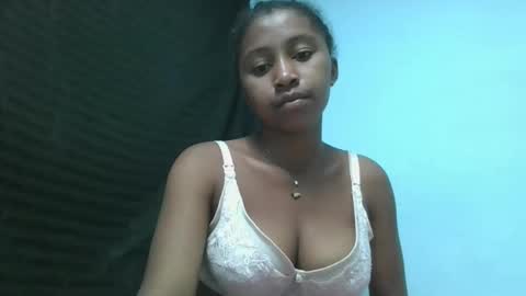 mamieriela online show from 05-18-26, 01:39