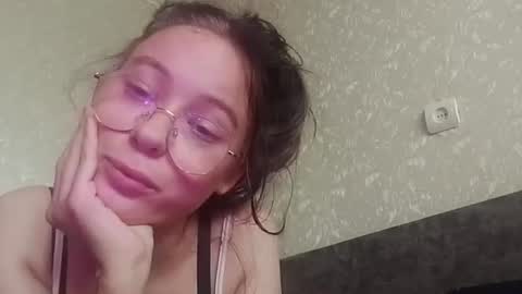 Snapshot of mammiepentico chatting on 08-05-26, 07:00 Mia online show from 08-05-26, 07:00
