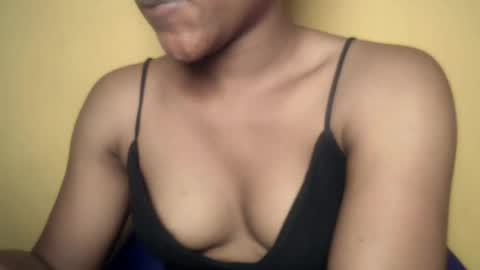 Snapshot of mammy31 chatting on 06-14-26, 04:03 mammy31 online show from 06-14-26, 04:03