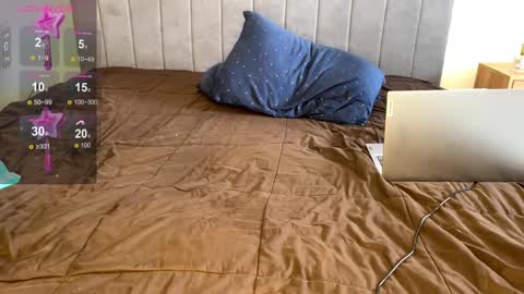 Caroline online show from 02-20-25, 09:44