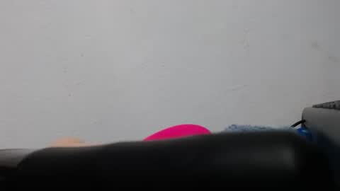 Snapshot of mamy02 chatting on 04-21-26, 10:54 cristal online show from 04-21-26, 10:54