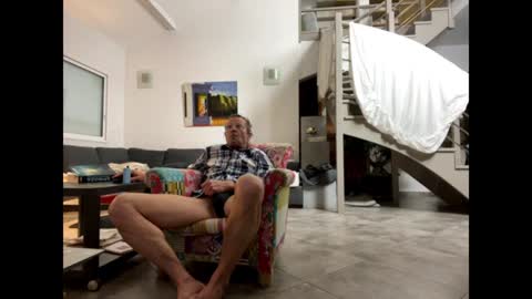 man38110 online show from 02-08-25, 05:29