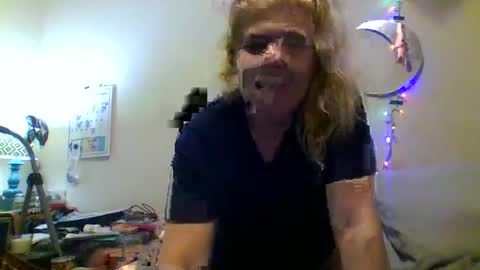 mindy22 online show from 01-22-25, 04:23