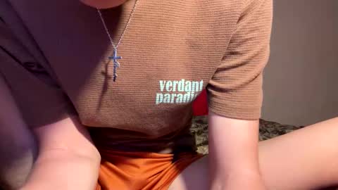 Snapshot of mandon555 chatting on 02-16-25, 05:37 mandon online show from 02-16-25, 05:37