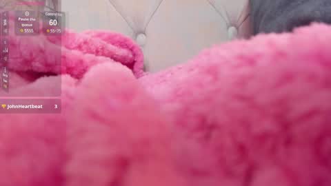 Snapshot of mandyminx66 chatting on 12-18-24, 10:46 Mandy Val online show from 12-18-24, 10:46