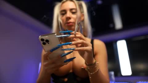 Snapshot of mandypeas chatting on 03-09-25, 07:23 Anto Lovense is Active My pleasure is in your hands Private is Open online show from 03-09-25, 07:23