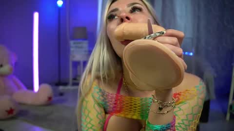 Anto Lovense is Active My pleasure is in your hands Private is Open online show from 05-22-26, 07:59