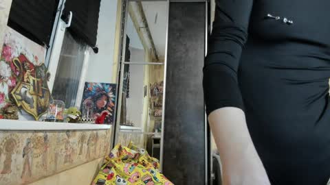 Mandy online show from 03-28-26, 05:45