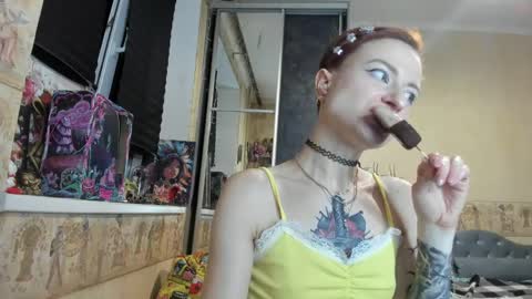Mandy online show from 05-17-26, 05:09