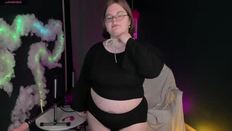 Snapshot of maneela_kennedy chatting on 04-15-26, 07:32 Maneela online show from 04-15-26, 07:32