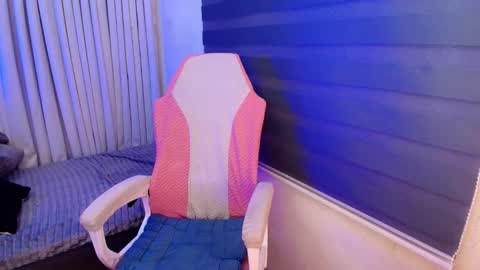 JM18 online show from 12-15-25, 03:44