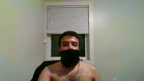 Snapshot of manit21201 chatting on 12-18-25, 10:05 Manit online show from 12-18-25, 10:05