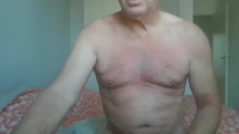 Snapshot of manngrossbite chatting on 05-24-26, 07:46 manngrossbite online show from 05-24-26, 07:46